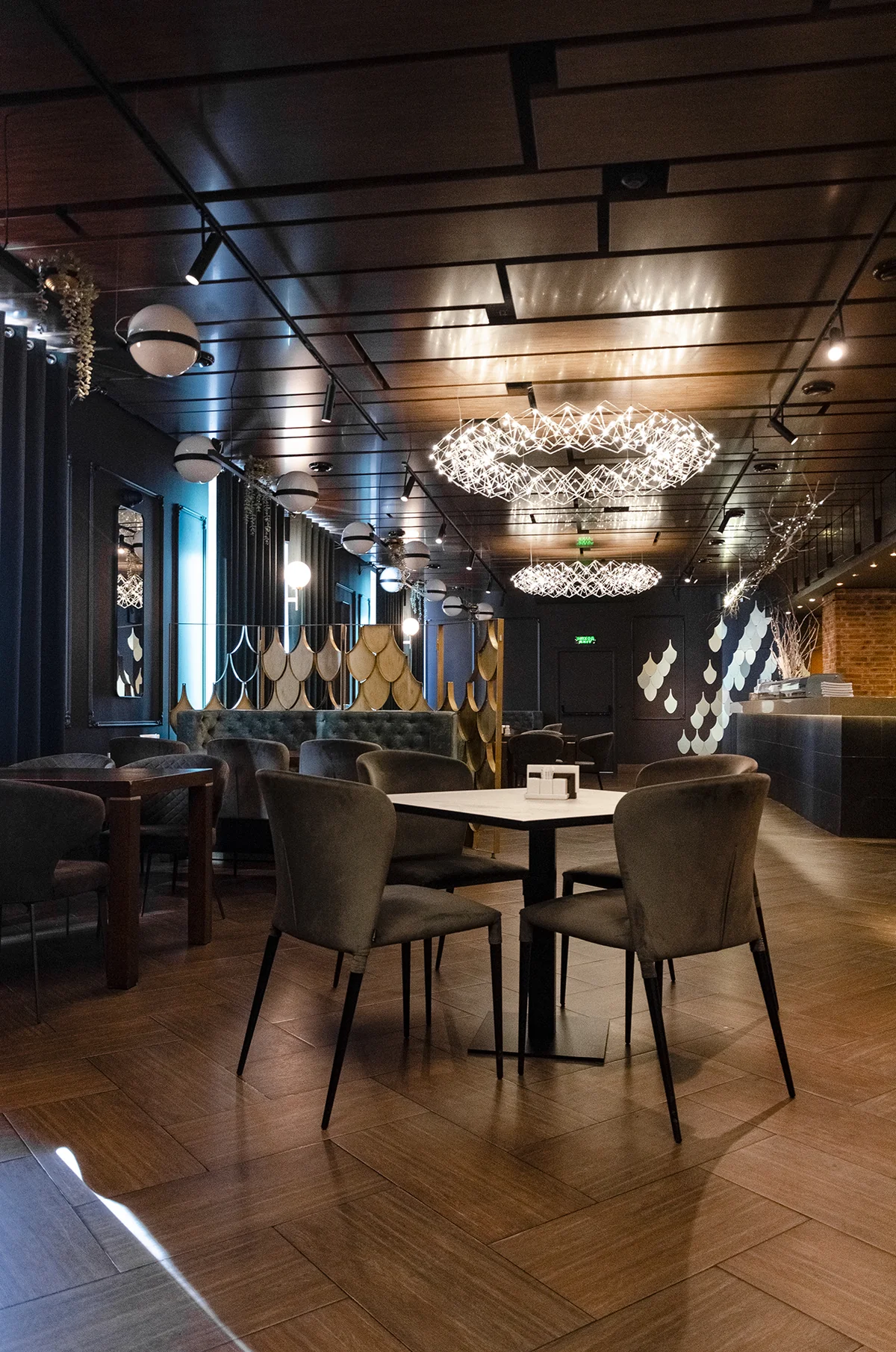 Зал ресторана Roll Cafe в Воркуте